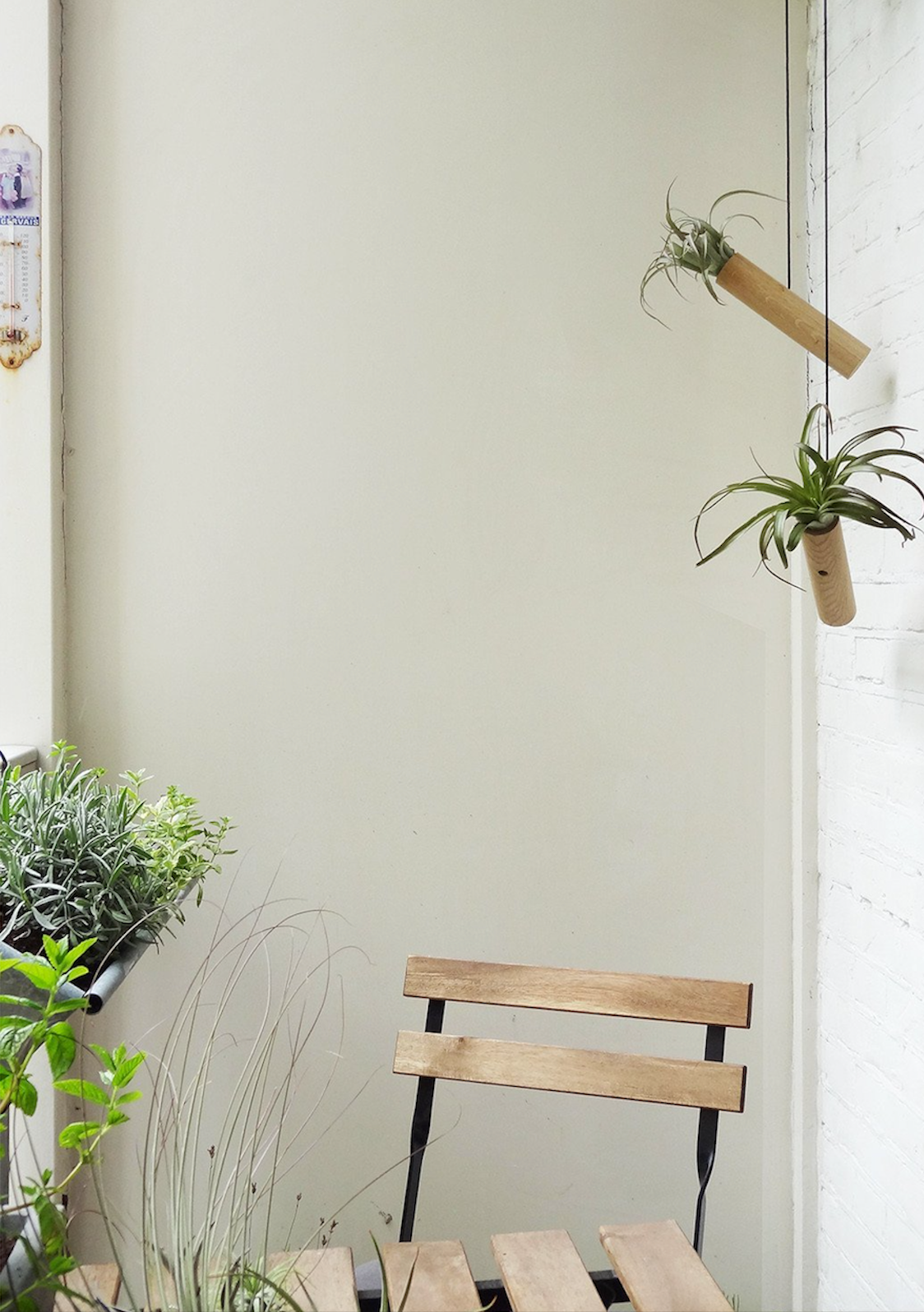 Hanging Cylinder - Light Oak