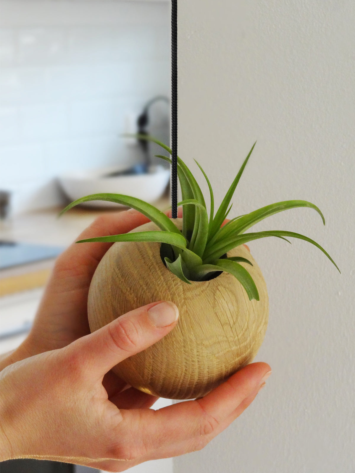 Hanging Sphere - Light Oak