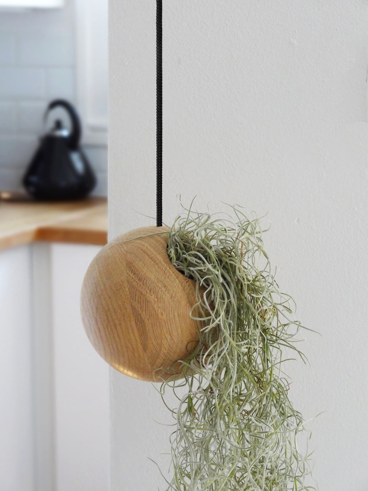 Hanging Sphere - Light Oak