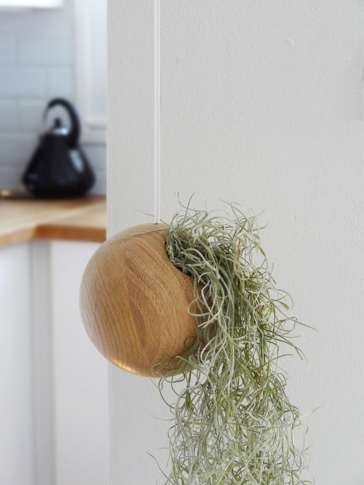 Hanging Sphere - Light Oak