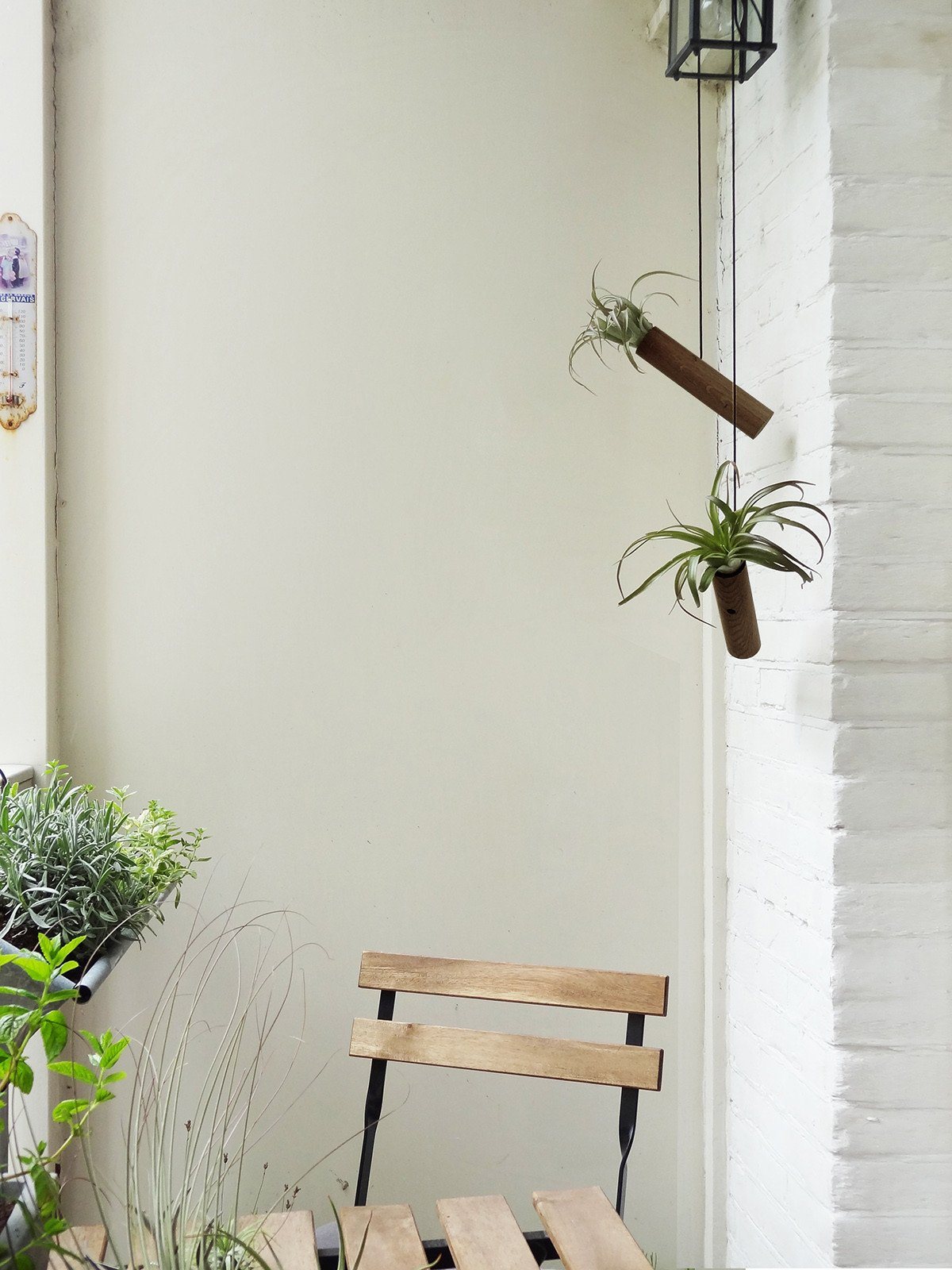 Hanging Cylinder – Dark Oak 2